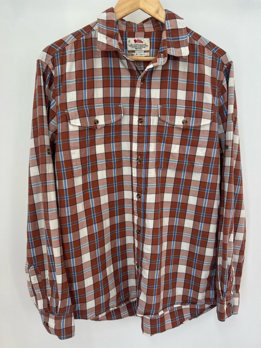Fjällräven Men’s Medium Plaid Lightweight Flannel Button Up Shirt Comfort Fit